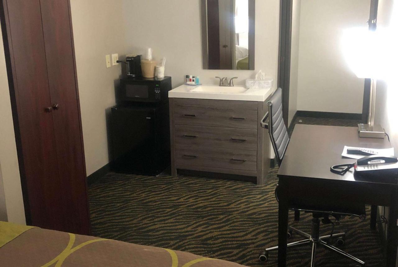 Super 8 By Wyndham High Point/Greensboro Экстерьер фото