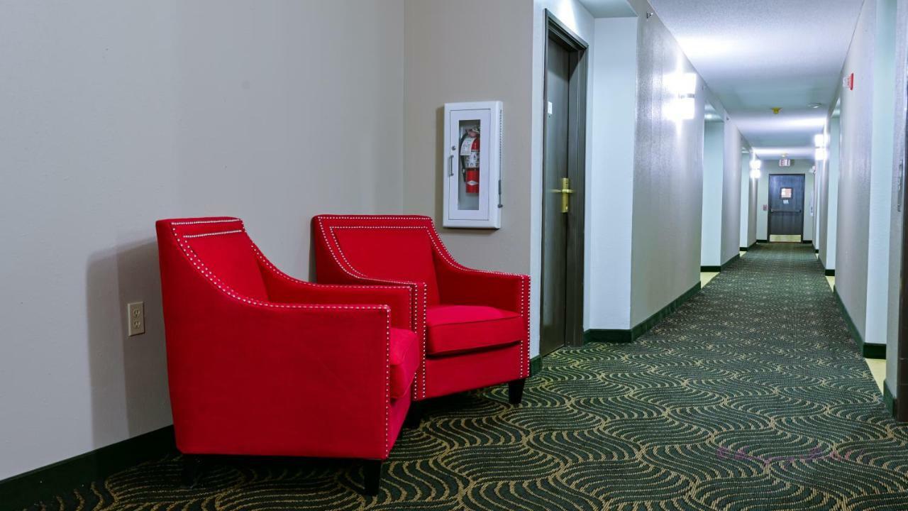 Super 8 By Wyndham High Point/Greensboro Экстерьер фото
